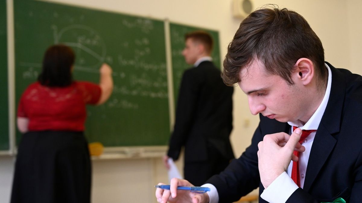 Ministerstvo školství navrhuje, aby se maturitní testy neznámkovaly
